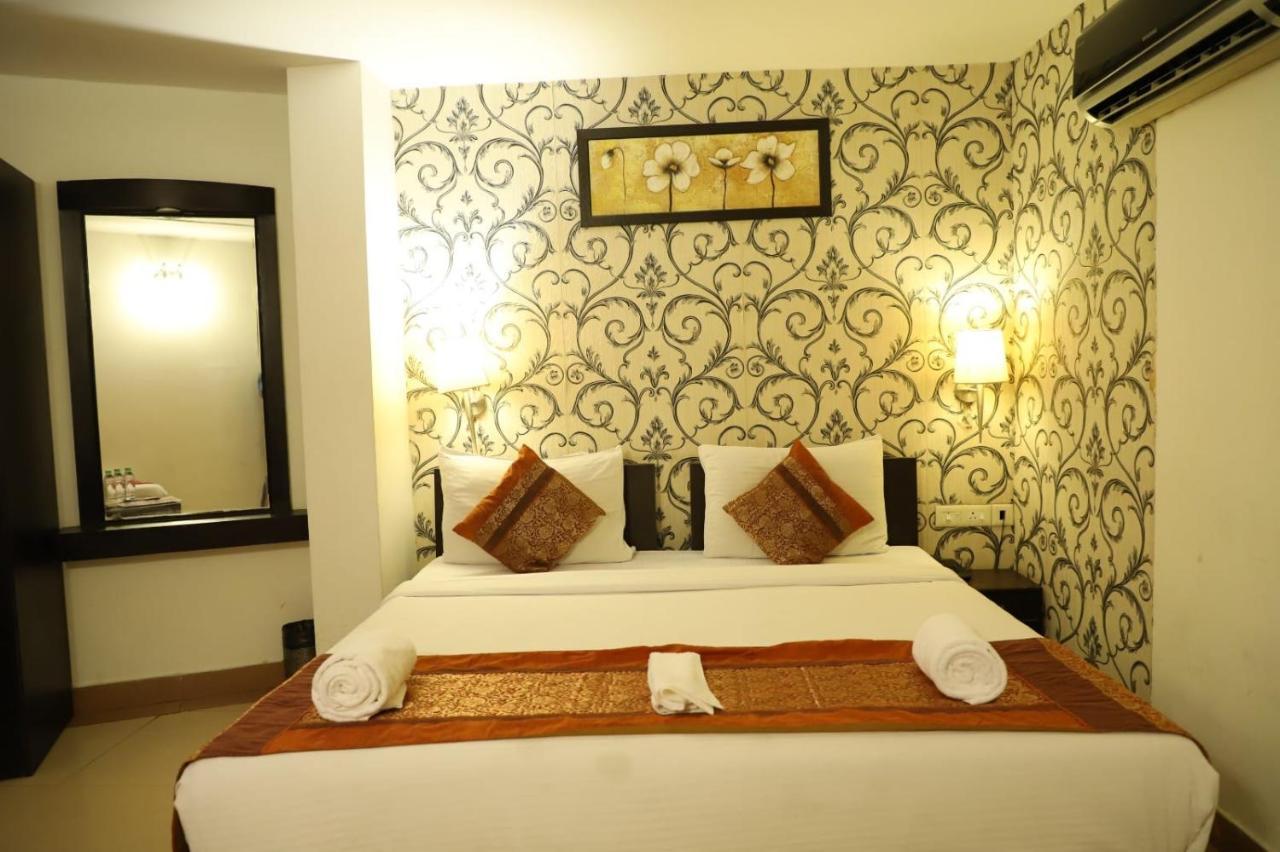 Hotel Tara Palace By Goyal Hoteliers Agra  Exterior foto